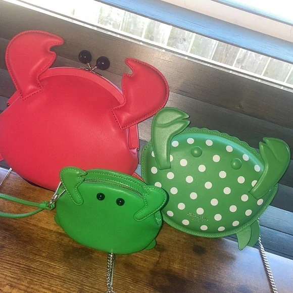 Kate Spade Shelly Green & Red Crabs Crossbody with Coin Purse, limited edition - Picture 3 of 9
